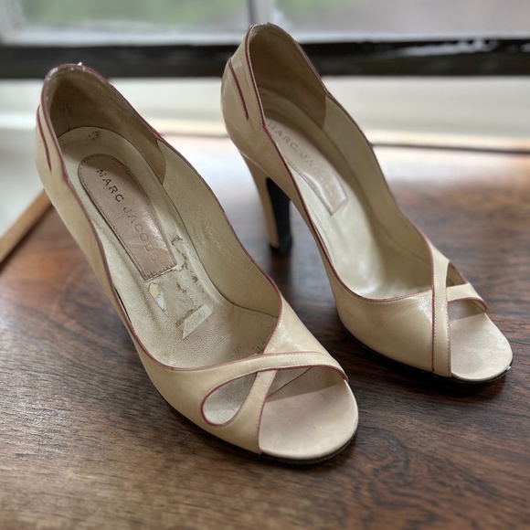 Marc Jacobs Women's Peep Toe Pump 7 - Picture 1 of 3